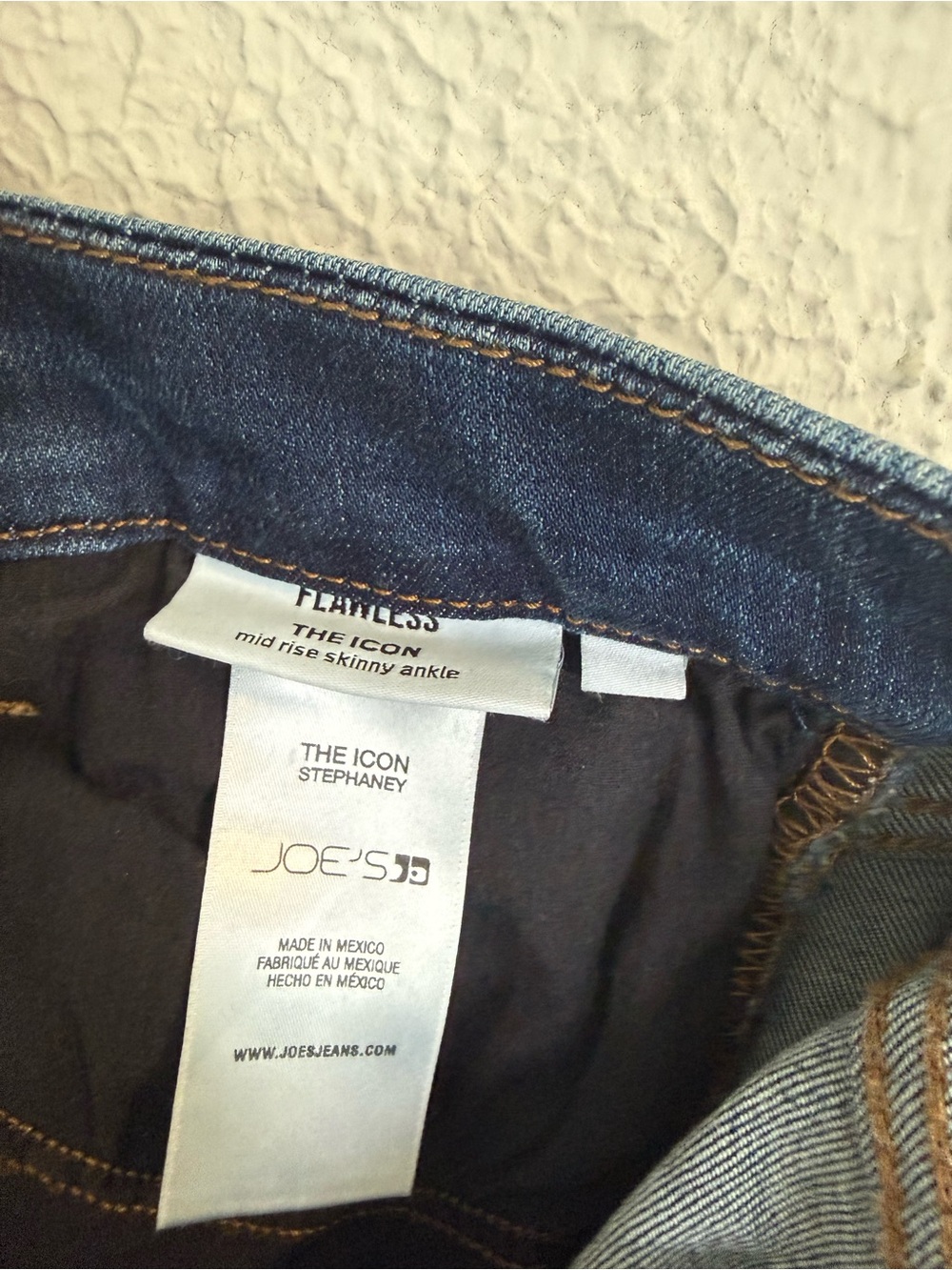 Joe’s Mid Rise Jean - Picture 4 of 4